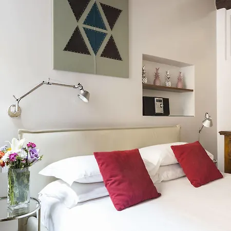 Hotel Il Glicine Via Giulia 3*